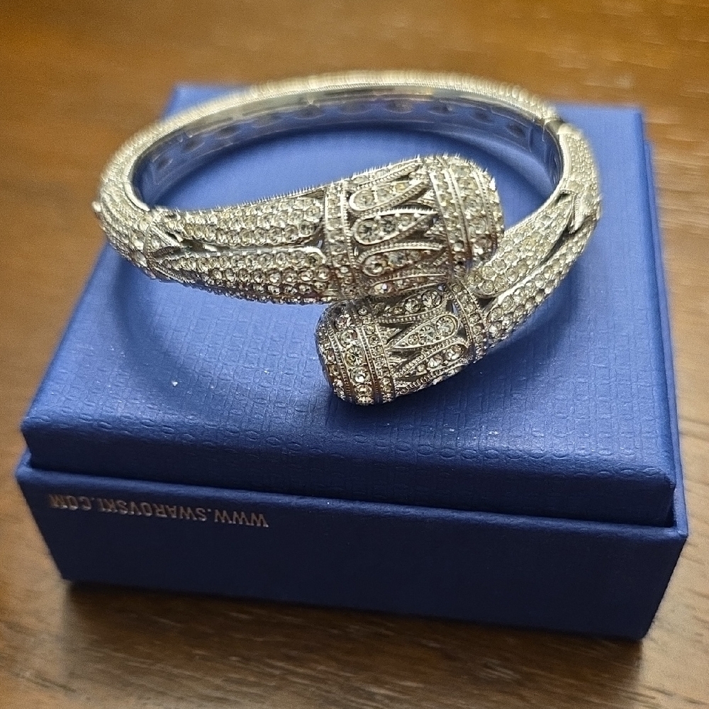 Source Unknown Silver Crystal Bracelet - image 1